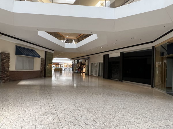 Lakeside Mall - July 22 2022